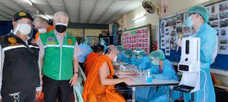 ทน.แม่สอด ร่วมกับ รพ.แม่สอด ลงพื้นที่ฉีดวัคซีนป้องกันการแพร่ระบาดโรคติดเชื้อไวรัสโคโรน่า 2019 (โควิด-19) 