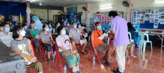 ทน.แม่สอด ร่วมกับ รพ.แม่สอด ลงพื้นที่ฉีดวัคซีนป้องกันการแพร่ระบาดโรคติดเชื้อไวรัสโคโรน่า 2019 (โควิด-19) 