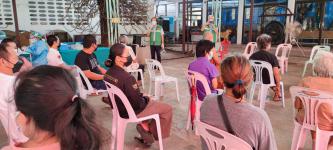 ทน.แม่สอด ร่วมกับ รพ.แม่สอด ลงพื้นที่ฉีดวัคซีนป้องกันการแพร่ระบาดโรคติดเชื้อไวรัสโคโรน่า 2019 (โควิด-19) 