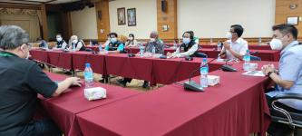 ทน.แม่สอด ร่วมประชุมหารือการแก้ไขปัญหาการแพร่ระบาด โรคติดเชื้อไวรัสโคโรนา 2019 (โควิด-19) ในพื้นที่อำเภอแม่สอด