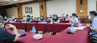 ทน.แม่สอด ร่วมประชุมหารือการแก้ไขปัญหาการแพร่ระบาด โรคติดเชื้อไวรัสโคโรนา 2019 (โควิด-19) ในพื้นที่อำเภอแม่สอด