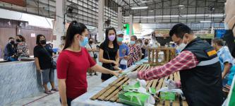 ทน.แม่สอด ตรวจคัดกรองเชิงรุกโรคติดเชื้อไวรัสโคโรนา 2019 (โควิด-19) ประชาชนในเขตเทศบาลนครแม่สอด