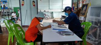 ทน.แม่สอด แจกเบี้ยยังชีพผู้สูงอายุและผู้พิการ ประจำเดือนกันยายน 2564