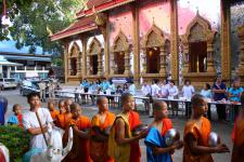 พิธีลงนามถวายพระพรชัยมงคลและเครื่องราชสักการะสมเด็จพระนางเจ้าสิริกติ์ พระบรมราชินีนาถ เนื่องในโอกาสวันเฉลิมพระชนพรรษา 85 พรรษา ปี 2560