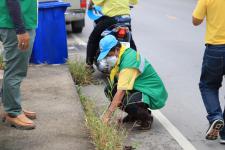 ทน.แม่สอด จัดกิจกรรมจิตอาสาพัฒนาลำห้วยแม่สอด เนื่องในวันคล้ายวันสวรรคตของพระบาทสมเด็จพระบรมชนกาธิเบศร มหาภูมิพลอดุลยเดชมหาราช บรมนาถบพิตร