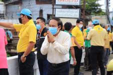 ทน.แม่สอด จัดกิจกรรมจิตอาสาพัฒนาลำห้วยแม่สอด เนื่องในวันคล้ายวันสวรรคตของพระบาทสมเด็จพระบรมชนกาธิเบศร มหาภูมิพลอดุลยเดชมหาราช บรมนาถบพิตร