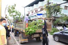 ทน.แม่สอด จัดกิจกรรมจิตอาสาพัฒนาลำห้วยแม่สอด เนื่องในวันคล้ายวันสวรรคตของพระบาทสมเด็จพระบรมชนกาธิเบศร มหาภูมิพลอดุลยเดชมหาราช บรมนาถบพิตร