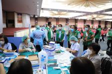 ทน.แม่สอด ร่วมกับ รพ.แม่สอด ร่วมให้บริการฉีดวัคซีนเคลื่อนที่ให้แก่นักเรียนโรงเรียนในสังกัดเทศบาลนครแม่สอด และโรงเรียนอนุกุลวิทยา