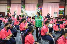 ทน.แม่สอด ร่วมกับ รพ.แม่สอด ร่วมให้บริการฉีดวัคซีนเคลื่อนที่ให้แก่นักเรียนโรงเรียนในสังกัดเทศบาลนครแม่สอด และโรงเรียนอนุกุลวิทยา