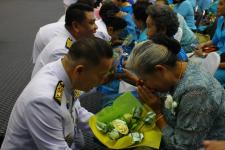 พิธีลงนามถวายพระพรชัยมงคลและเครื่องราชสักการะสมเด็จพระนางเจ้าสิริกติ์ พระบรมราชินีนาถ เนื่องในโอกาสวันเฉลิมพระชนพรรษา 85 พรรษา ปี 2560