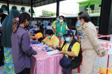 ทน.แม่สอด ร่วมกับ รพ.แม่สอด ร่วมให้บริการฉีดวัคซีนเคลื่อนที่ให้แก่ชาวต่างชาติในเขตเทศบาลนครแม่สอด 