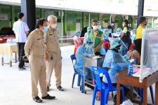 ทน.แม่สอด ร่วมกับ รพ.แม่สอด ร่วมให้บริการฉีดวัคซีนเคลื่อนที่ให้แก่ชาวต่างชาติในเขตเทศบาลนครแม่สอด 