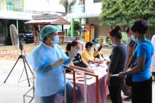 ทน.แม่สอด ร่วมกับ รพ.แม่สอด ร่วมให้บริการฉีดวัคซีนเคลื่อนที่ให้แก่ชาวต่างชาติในเขตเทศบาลนครแม่สอด 