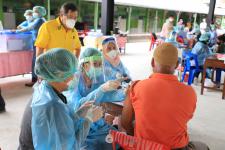 ทน.แม่สอด ร่วมกับ รพ.แม่สอด ร่วมให้บริการฉีดวัคซีนเคลื่อนที่ให้แก่ชาวต่างชาติในเขตเทศบาลนครแม่สอด 