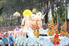 เทศบาลนครแม่สอด จัดขบวนแห่สงกรานต์ ประจำปี 2562 เพื่อสืบสานประเพณีและวัฒนธรรมอันดีงามของไทย