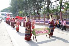 เทศบาลนครแม่สอด จัดขบวนแห่สงกรานต์ ประจำปี 2562 เพื่อสืบสานประเพณีและวัฒนธรรมอันดีงามของไทย