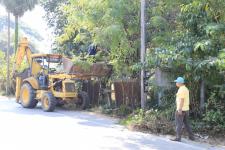 ทน.แม่สอด ร่วมกิจกรรมจิตอาสาปรับปรุงภูมิทัศน์บริเวณเส้นทางรับเสด็จฯ สมเด็จพระกนิษฐาธิราชเจ้า กรมสมเด็จพระเทพรัตนราชสุดาฯ สยามบรมราชกุมารี