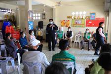 ทน.แม่สอด ร่วมประชุมกลุ่มผู้สูงอายุชุมชนสันต้นปิน ประจำเดือนธันวาคม 2564