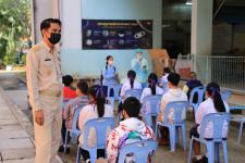 ทน.แม่สอด ลงพื่นที่ตรวจเยี่ยมการตรวจATK ของครูและนักเรียนในโรงเรียนสังกัดเทศบาลนครแม่สอด