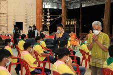 ทน.แม่สอด ร่วมเป็นประธานในพิธีจุดเทียนอุดมการณ์และกล่าวคำปฏิญาณโครงการแก้ไขปัญหาผู้เสพและผู้ติดยาเสพติดในรูปแบบศูนย์ขวัญแผ่นดินจังหวัดตาก (แม่สอด)