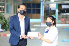 ทน.แม่สอด ร่วมมอบทุนการศึกษาปัจจัยพื้นฐานนักเรียนยากจน โรงเรียนเทศบาลวัดชุมพลคีรี