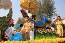 เทศบาลนครแม่สอด จัดขบวนแห่สงกรานต์ ประจำปี 2561 เพื่อสืบสานประเพณีและวัฒนธรรมอันดีงามของไทย 16 เมษายน 2561