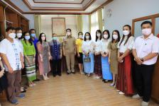 ทน.แม่สอด เข้ารดน้ำดำหัวนายอำเภอแม่สอด เนื่องในประเพณีสงกรานต์ ประจำปี 2565