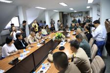 เทศบาลนครแม่สอดร่วมกับกองทัพภาค 3 มอบของช่วยน้ำท่วมสหภาพเมียนมา