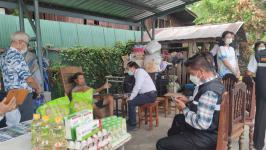 ทน.แม่สอด ลงพื้นที่เยี่ยมผู้ประสบอัคคีภัยในชุมชนสองแคว 1