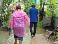 ทน.แม่สอด ลงพื้นที่แก้ไขปัญหาน้ำท่วมในเขตเทศบาลนครแม่สอด