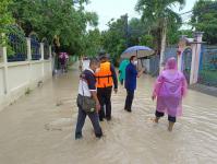 ทน.แม่สอด ลงพื้นที่แก้ไขปัญหาน้ำท่วมในเขตเทศบาลนครแม่สอด