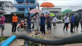 ทน.แม่สอด ลงพื้นที่แก้ไขปัญหาน้ำท่วมในเขตเทศบาลนครแม่สอด