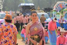 เทศบาลนครแม่สอด จัดขบวนแห่สงกรานต์ ประจำปี 2561 เพื่อสืบสานประเพณีและวัฒนธรรมอันดีงามของไทย 16 เมษายน 2561