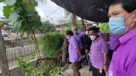 ทน.แม่สอด ลงพื้นที่ติดตามผลการดำเนินงานโครงการก่อสร้าง รางระบายน้ำในเขตเทศบาลนครแม่สอด