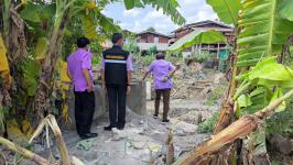 ทน.แม่สอด ลงพื้นที่ติดตามผลการดำเนินงานโครงการก่อสร้าง รางระบายน้ำในเขตเทศบาลนครแม่สอด