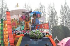 เทศบาลนครแม่สอด จัดขบวนแห่สงกรานต์ ประจำปี 2561 เพื่อสืบสานประเพณีและวัฒนธรรมอันดีงามของไทย 16 เมษายน 2561