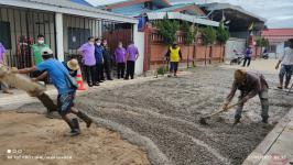 ทน.แม่สอด ร่วมกับแม่สอดมูลนิธิสามัคคีการกุศล ดำเนินการทำท่อระบายน้ำและถนนคอนกรีต