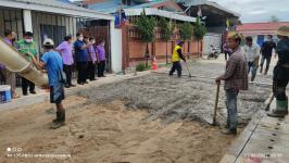 ทน.แม่สอด ร่วมกับแม่สอดมูลนิธิสามัคคีการกุศล ดำเนินการทำท่อระบายน้ำและถนนคอนกรีต