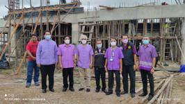 ทน.แม่สอด ลงพื้นที่ติดตามความคืบหน้างานก่อสร้างสระว่ายน้ำโรงเรียนกีฬาเทศบาลนครแม่สอด