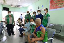 ทน.แม่สอด ให้บริการฉีดวัคซีนแก่ประชาชนในเขตเทศบาลนครแม่สอด