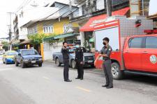 ทน.แม่สอด ลงพื้นที่ดำเนินการจัดเก็บขยะบริเวณใต้สะพานข้ามลำห้วยแม่สอด