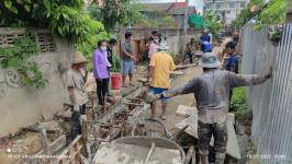 ทน.แม่สอด ลงพื้นที่ติดตามงานก่อสร้างถนนและท่อระบายน้ำในชุมชนมณีไพรสณฑ์