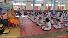 นายกฯ ทน.แม่สอด เปิดโครงการอบรมคุณธณรม จริยธรรม ระดับประถมศึกษา ปีที่ 1-3 โรงเรียนเทศบาลวัดบุญญาวาส 