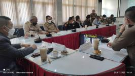 ทน.แม่สอด เข้าร่วมประชุมคณะกรรมการตรวจสอบและติดตามการบริหารงานตำรวจ (กต.ตร.สภ.แม่สอด) ครั้งที่ 2/2565	