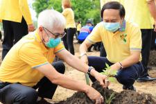 นายกฯนครแม่สอด เข้าร่วมเป็นเกียรติ โครงการ/กิจกรรม เนื่องในโอกาสวันเฉลิมพระชนมพรรษา 70 พรรษา 28 กรกฎาคม 2565 พระบาทสมเด็จพระปรเมนทรรามาธิบดี ศรีสินทรมหาวชิราลงกรณ พระวชิรเกล้าเจ้าอยู่หัว (ปล่อยปลา/ปลูกต้นไม้)