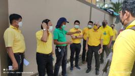 นายกฯแม่สอด ลงพื้นที่วางแผนงานปรับปรุงท่อระบายน้ำและวางท่อระบายน้ำ คอนกรีตเสริมเหล็ก  