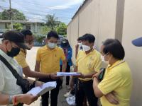 นายกฯแม่สอด ลงพื้นที่วางแผนงานปรับปรุงท่อระบายน้ำและวางท่อระบายน้ำ คอนกรีตเสริมเหล็ก  