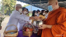 ทน.แม่สอด ร่วมพิธีทำบุญตักบาตรและร่วมถวายสัตย์ปฏิญาณเพื่อเป็นข้าราชการที่ดี เนื่องในโอกาสวันเฉลิมพระชนมพรรษา 70 พรรษา           28 กรกฎาคม 2565