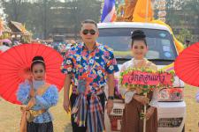 เทศบาลนครแม่สอด จัดขบวนแห่สงกรานต์ ประจำปี 2561 เพื่อสืบสานประเพณีและวัฒนธรรมอันดีงามของไทย 16 เมษายน 2561