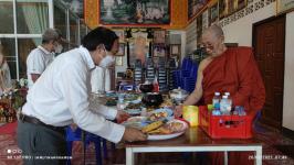 ทน.แม่สอด ให้บริการคัดกรองสุขภาพตามโครงการ “เข้าพรรษา ชีวาสดใส ห่างไกลโรคร้าย”